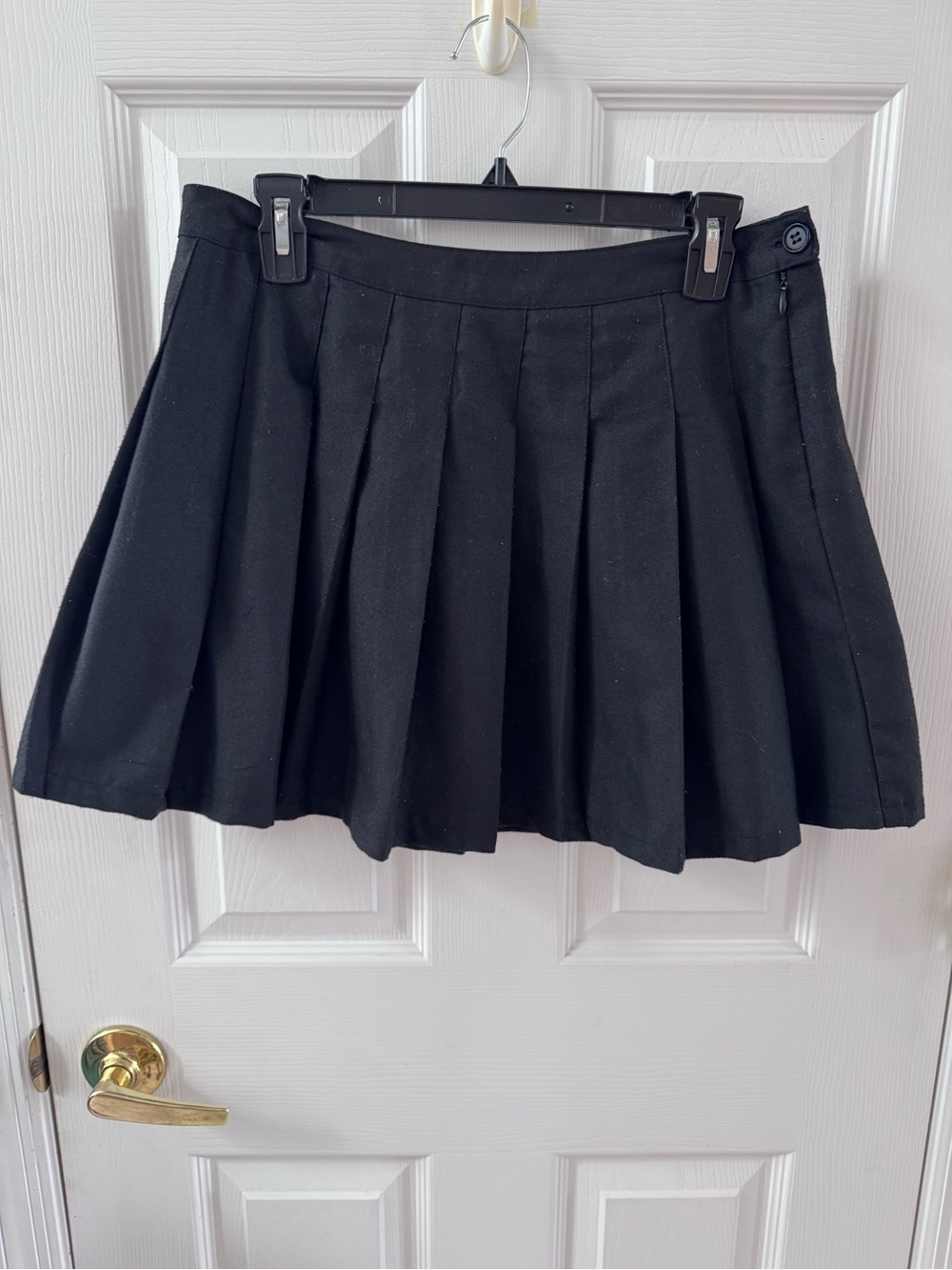Forever 21 Black Pleated Skater Mini Skirt